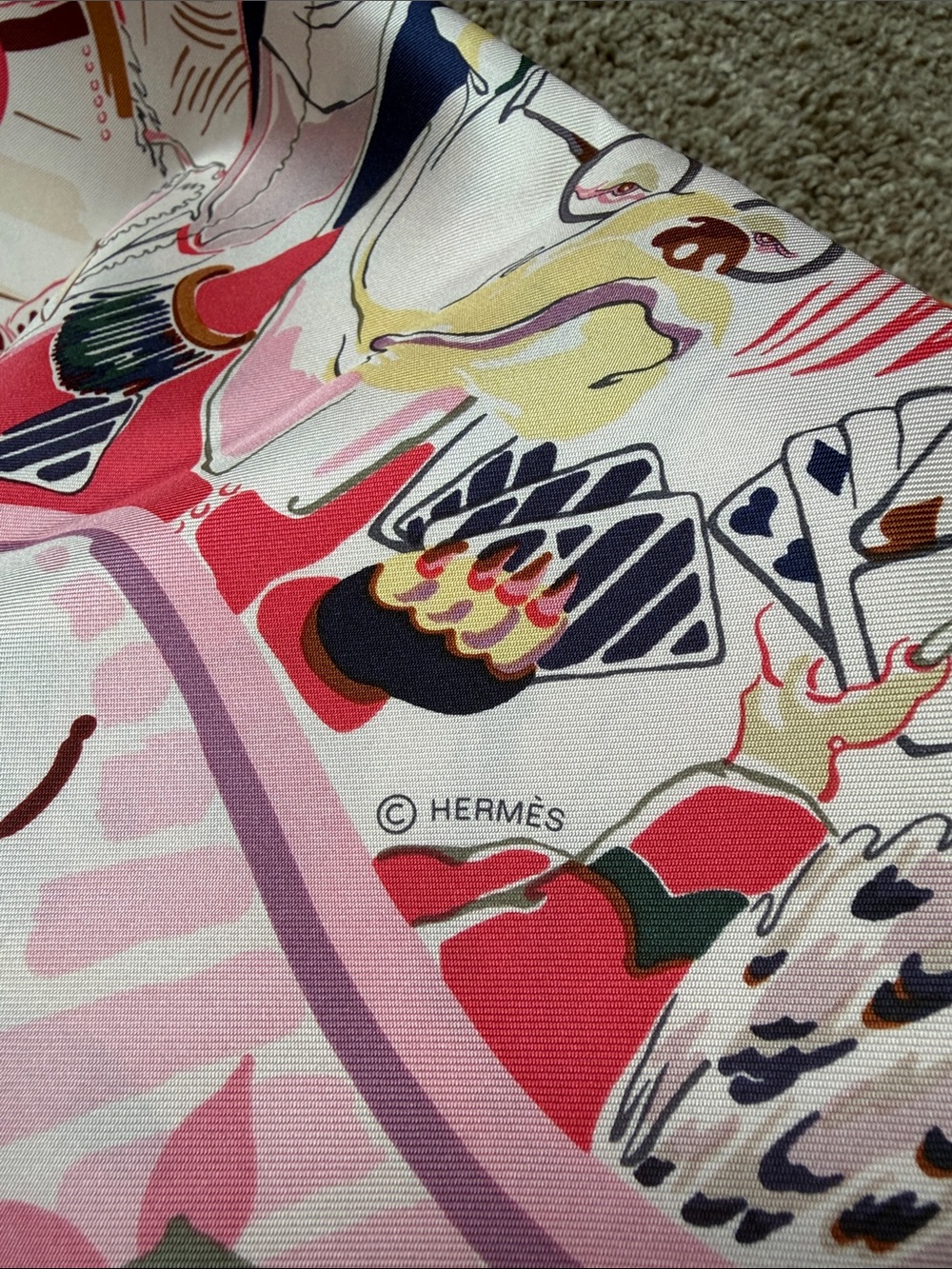Hermes Emile et Une Nuit scarf 90, 100% silk, NEW, Rose Thé / Vert / Prune - Picture 13 of 13